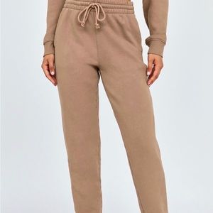 ARITZIA Sweatpants